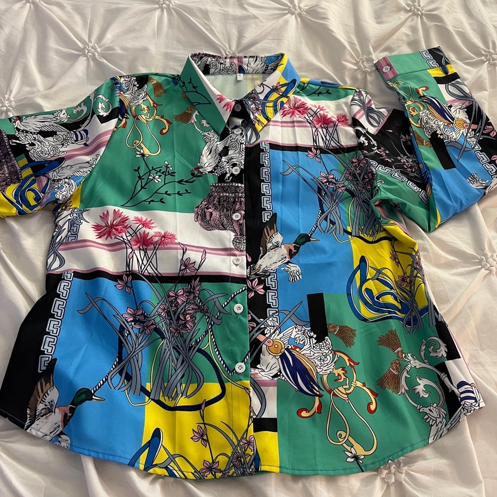 SHEIN Multicolor Graphic Button Down Shirt